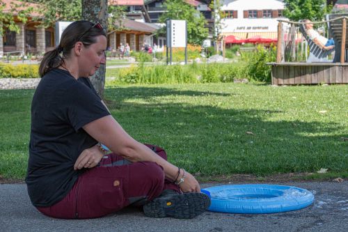 Chrissy hochkonzentriert