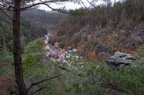 Blick über Hřensko
