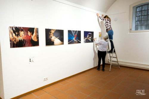 Erste Bilder hängen