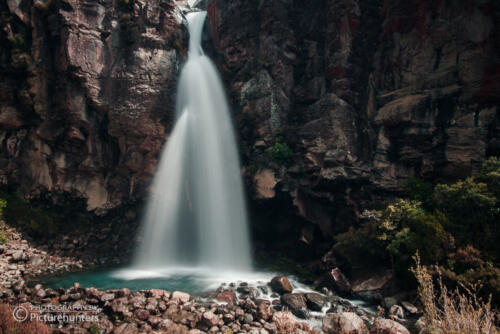 Wasserfall am Wegesrand