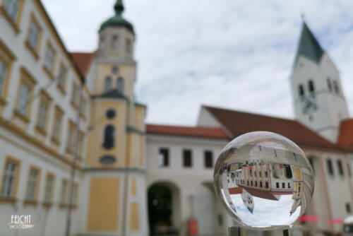 Mit dem Lensball