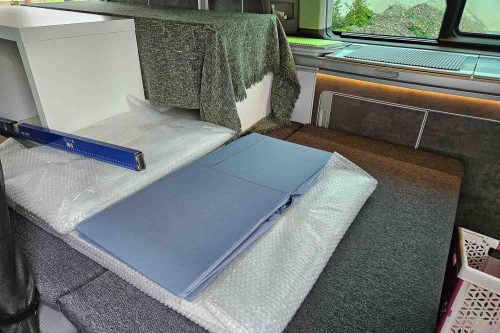 Der Kunststransporter