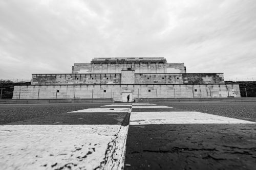 Zeppelin-Haupttribüne