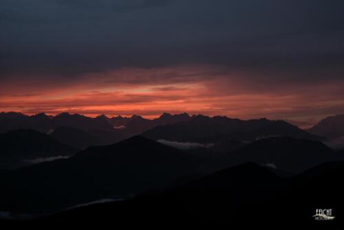 Lichtstimmung über dem Gebirge