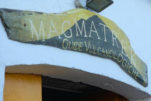 Magmatrek - unser Guidebüro
