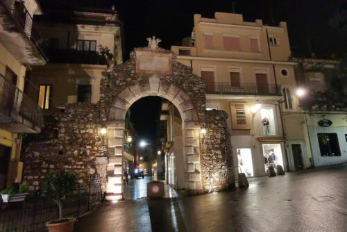 Stadttor von Taormina