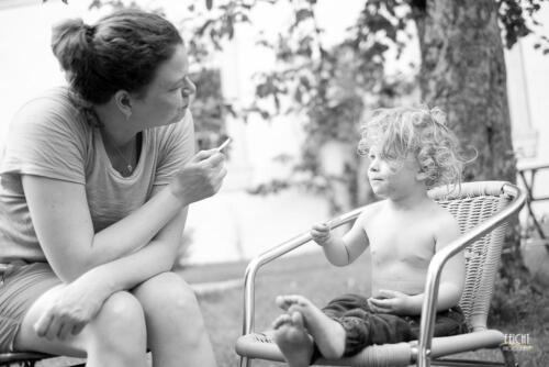 Best Buddies beim Eisschlecken